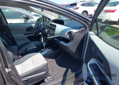 2012 Toyota Prius C Three from USA, damaged, VIN JTDKDTB31C1516520